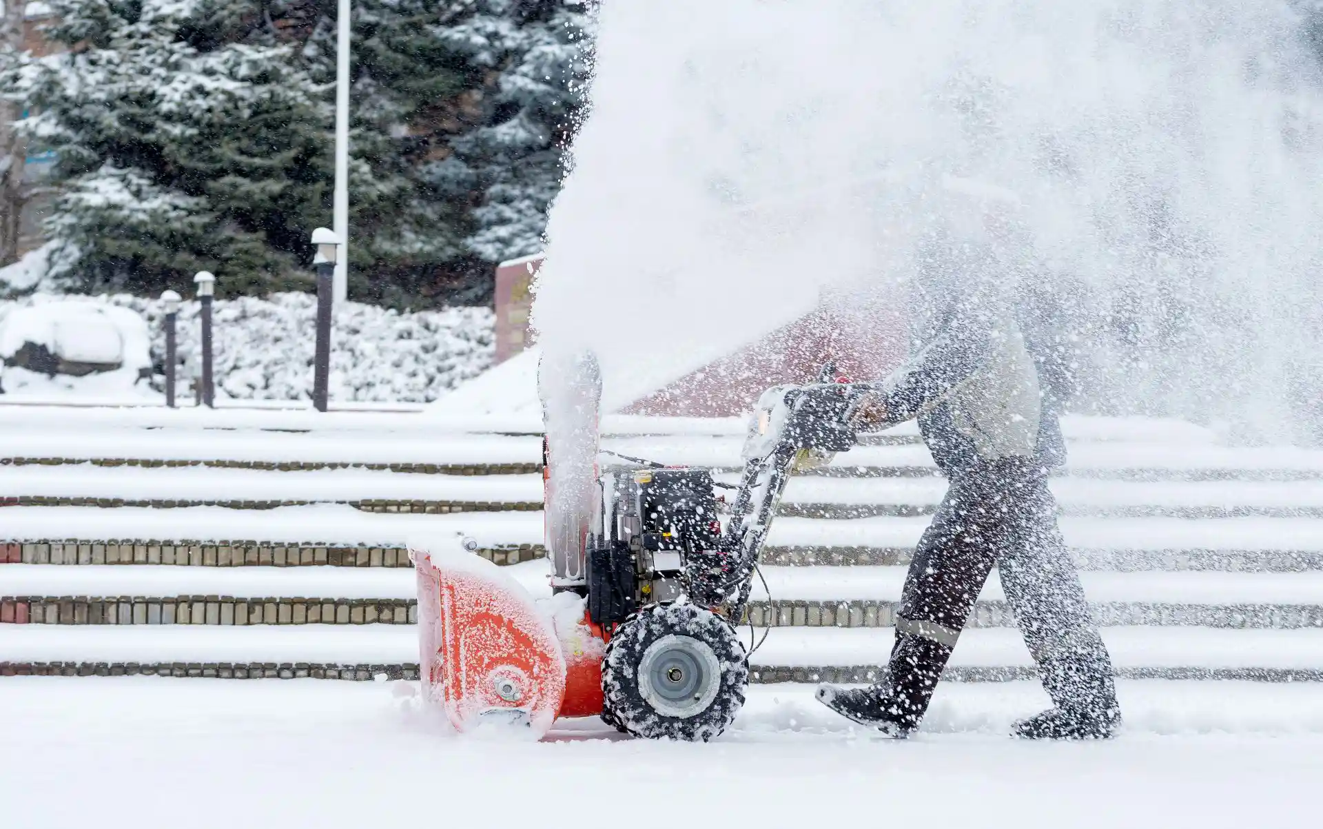 Winterdienst-Reutlingen-Stuttgart-STR24-Facility-Management